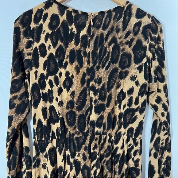 HOT IN HOLLYWOOD Leopard Dress Size Medium - Picture 8 of 10